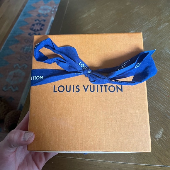 Louis Vuitton belt - Picture 4 of 7